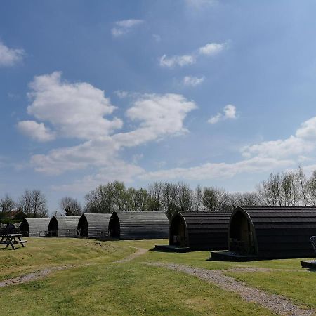 Wall Eden Farm - Luxury Log Cabins And Glamping Highbridge Dış mekan fotoğraf