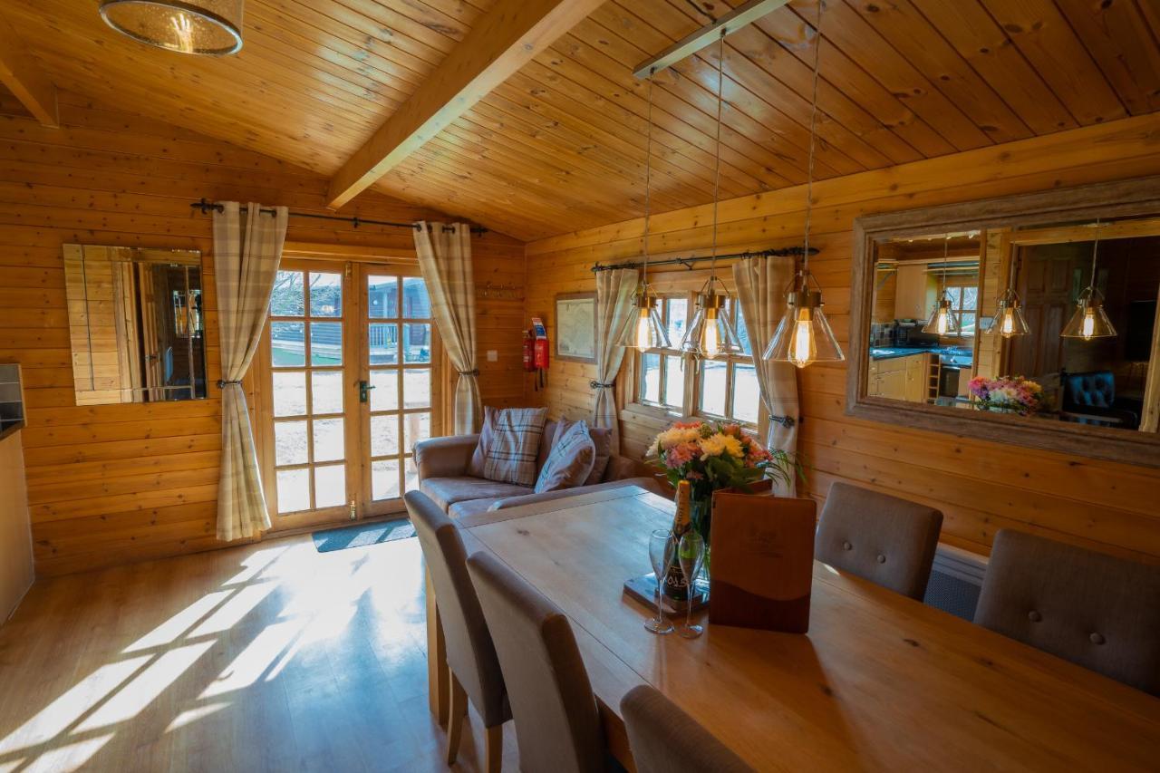 Wall Eden Farm - Luxury Log Cabins And Glamping Highbridge Dış mekan fotoğraf
