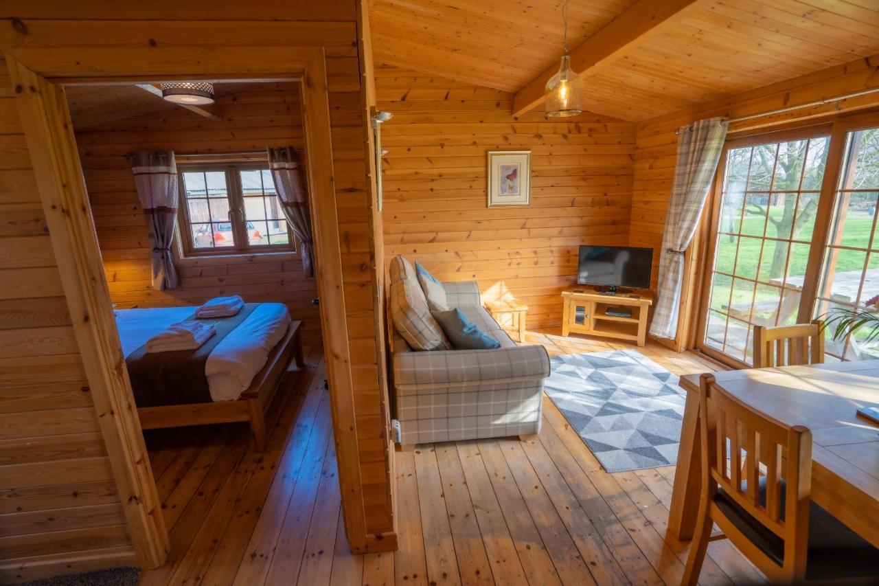 Wall Eden Farm - Luxury Log Cabins And Glamping Highbridge Dış mekan fotoğraf
