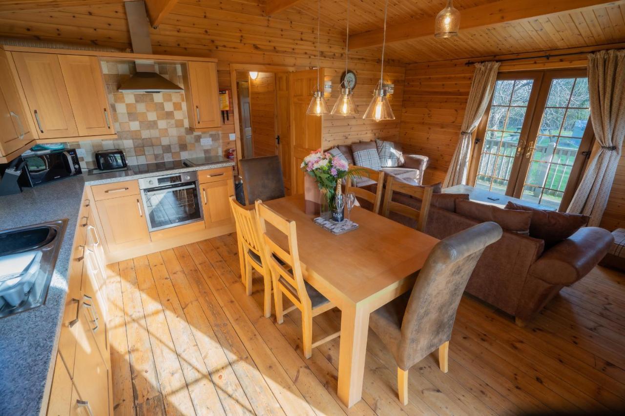 Wall Eden Farm - Luxury Log Cabins And Glamping Highbridge Dış mekan fotoğraf