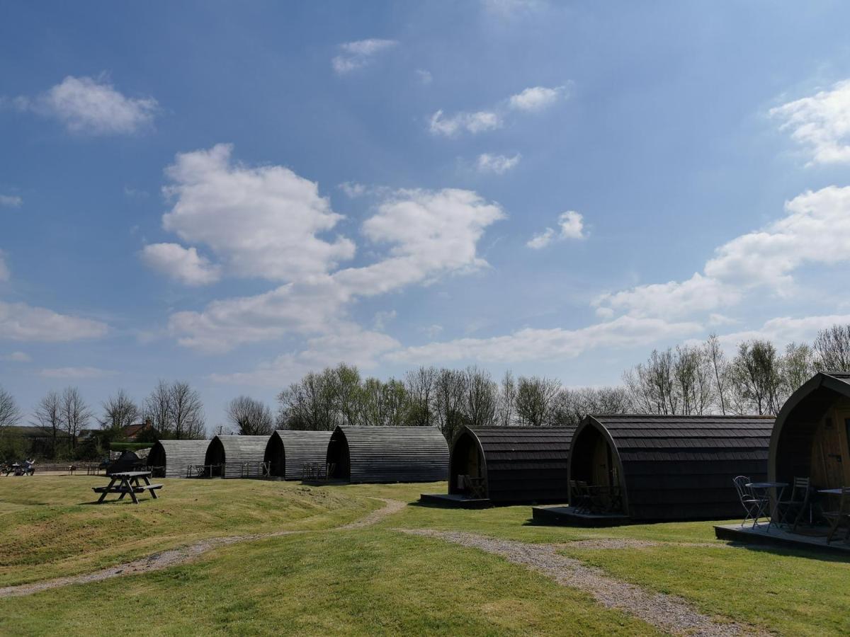 Wall Eden Farm - Luxury Log Cabins And Glamping Highbridge Dış mekan fotoğraf